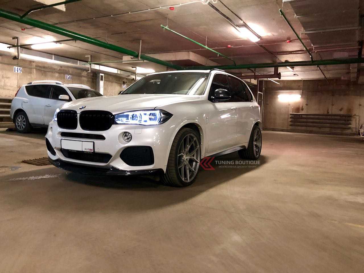 BMW X5 на 22" дисках Rohana RFX5 Brushed Titanium фото 2